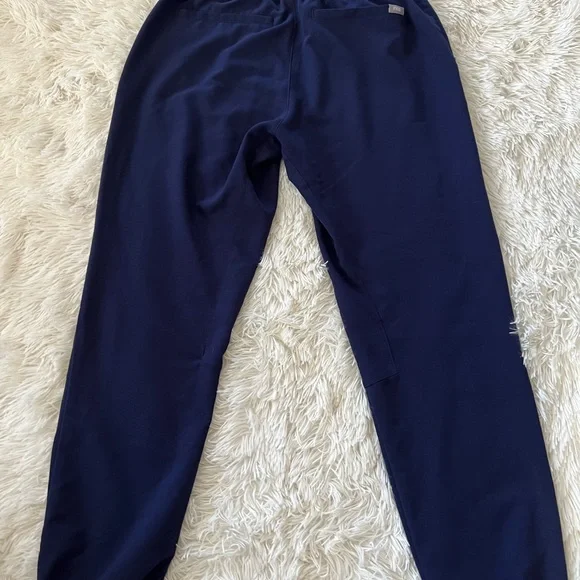 Figs Taldora Navy Women's Scrub Pants - Picture 2 of 5